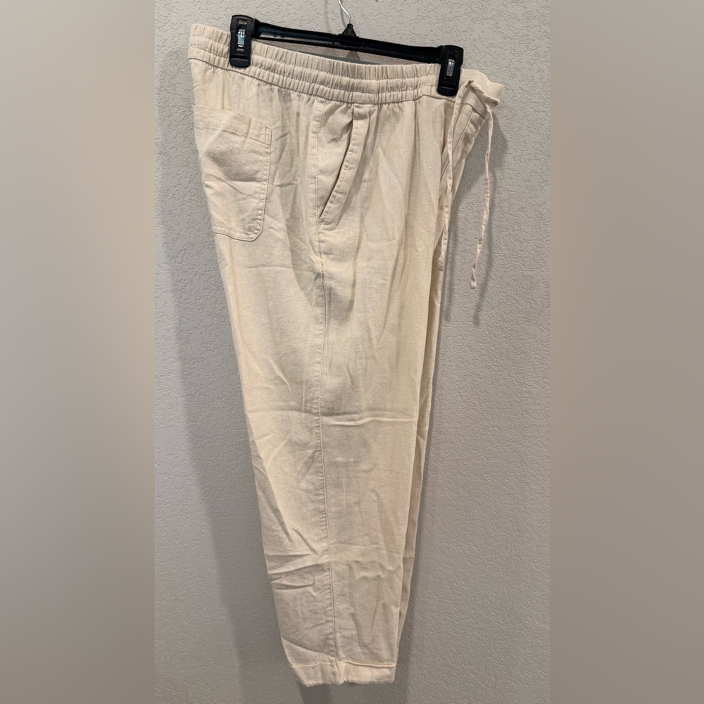Old Navy Women’s Linen Blend Drawstring Tapered Pants With Cuffs - Picture 7 of 8